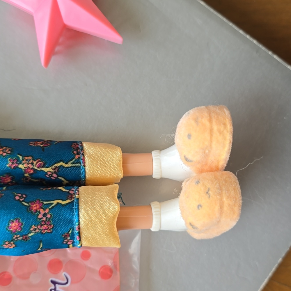 Bratz Sleepover Doll with Pajamas - Picture 3 of 4